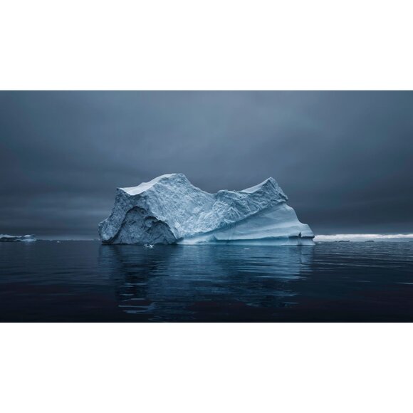 Greenland Lone Iceberg - 6x9" - Color Photograph - Picture 1 of 1